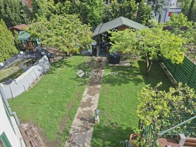 Eladó ház Budapest XIV. kerület, Bonyhádi út 220 nm