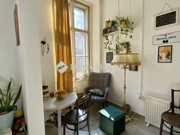 Eladó lakás Budapest VIII. kerület, Baross utca 76 nm
