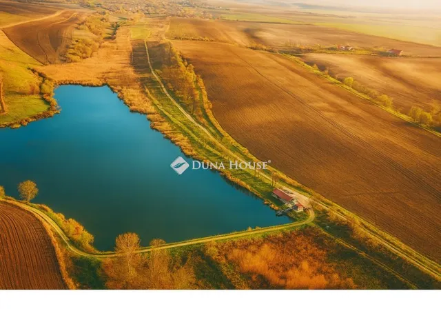 Eladó telek Úri 1380000 nm