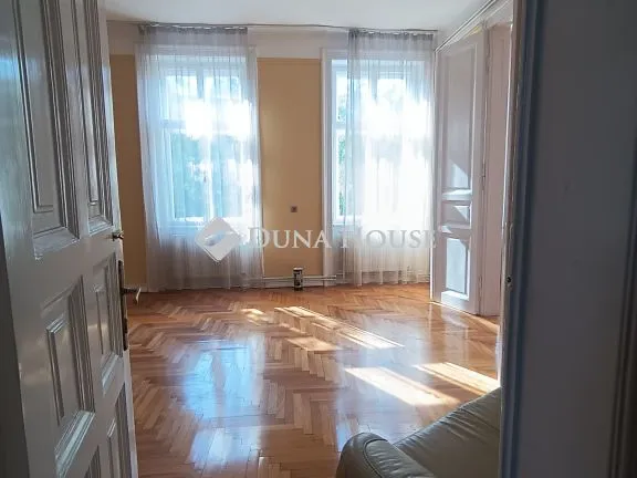 Eladó lakás Budapest XIV. kerület 130 nm