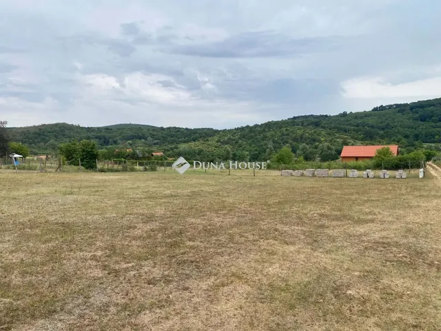Eladó telek Alsópetény, Nincs utca 1040 nm