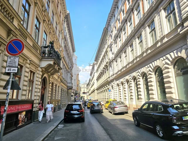 Eladó lakás Budapest VI. kerület 51 nm