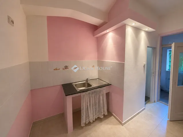 Eladó lakás Budapest X. kerület, Szállás utca 26 nm