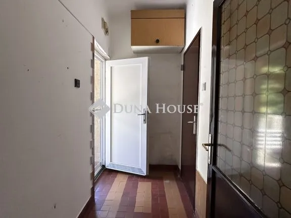 Eladó ház Budapest II. kerület, Gyulai Pál utca 245 nm
