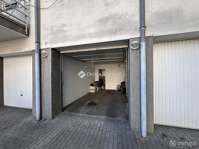 Eladó garázs Budapest XIV. kerület 18 nm