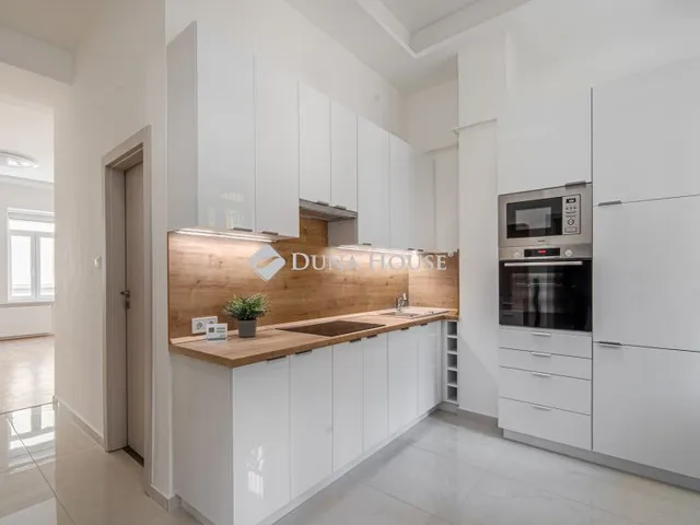Eladó lakás Budapest I. kerület 72 nm