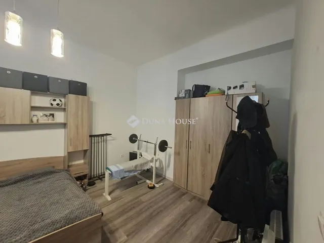 Eladó lakás Budapest VIII. kerület, Somogyi Béla utca 57 nm