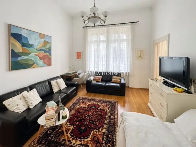 Eladó lakás Budapest VI. kerület 44 nm