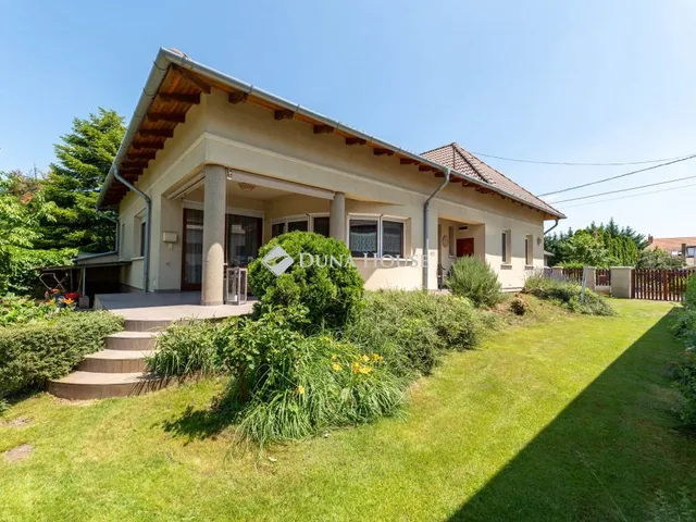 Eladó ház Kecskemét 263 nm