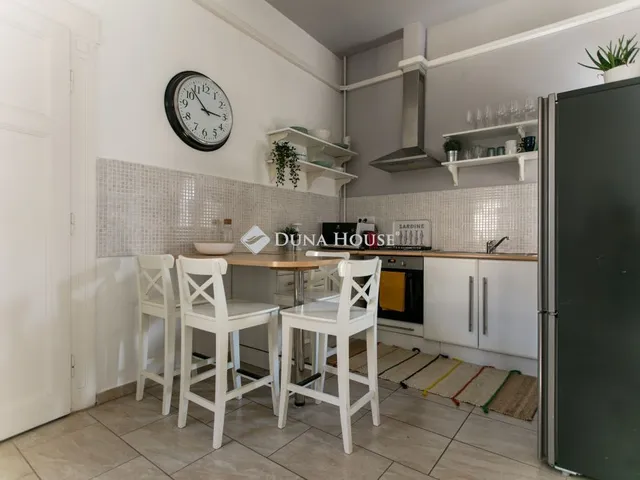 Kiadó lakás Budapest VII. kerület, Dohány utca 72 nm
