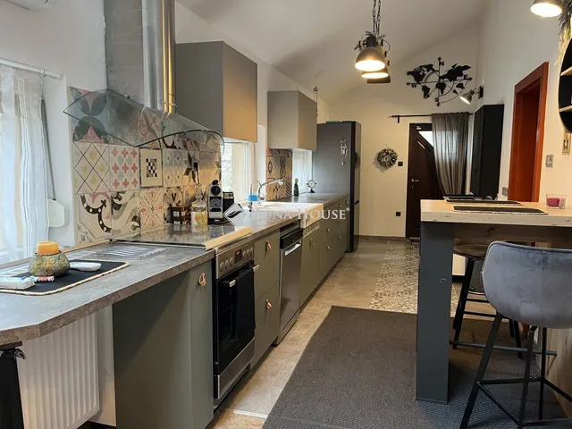 Eladó ház Budapest XXI. kerület 320 nm