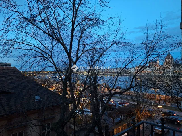 Kiadó lakás Budapest I. kerület 123 nm