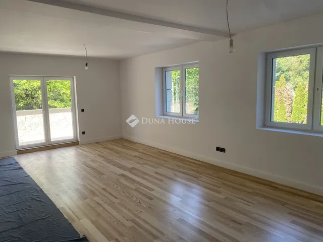 Eladó lakás Budapest II. kerület 101 nm