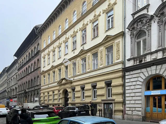 Kiadó lakás Budapest VI. kerület, Ó utca 81 nm