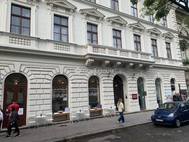 Eladó lakás Budapest VI. kerület, Andrássy út 89 nm