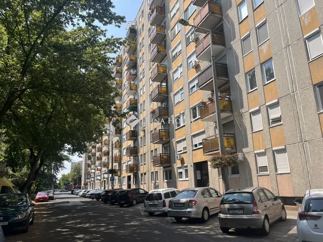 Eladó kereskedelmi és ipari ingatlan Budapest XIII. kerület, Pannónia utca 58 nm
