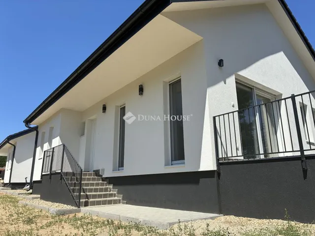 Eladó ház Erdőkertes 85 nm