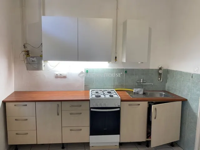 Eladó lakás Budapest IV. kerület, Baross utca 35 nm