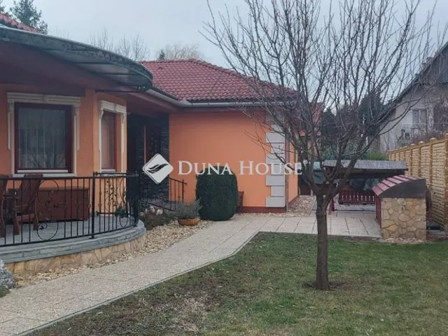 Eladó ház Csobánka, Béke út 128 nm