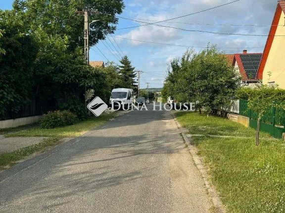 Eladó telek Balatonföldvár 560 nm