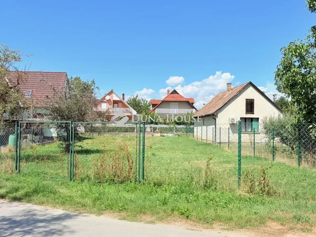 Eladó telek Balatonföldvár, Kossuth Lajos utca 560 nm