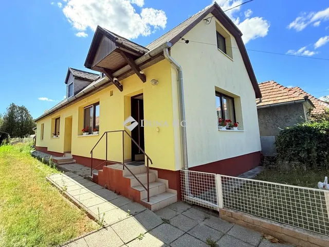 Eladó ház Rózsaszentmárton 156 nm