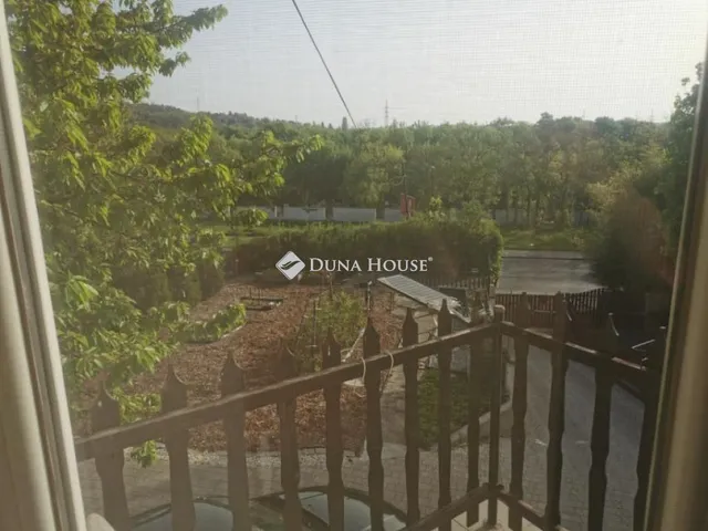 Eladó ház Budapest III. kerület, Bécsi út 236 nm