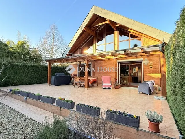 Eladó ház Budapest III. kerület 165 nm