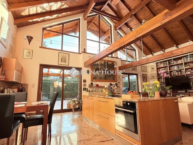 Eladó ház Budapest III. kerület 165 nm