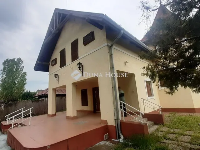 Eladó ház Kőröshegy, Dózsa György utca 650 nm