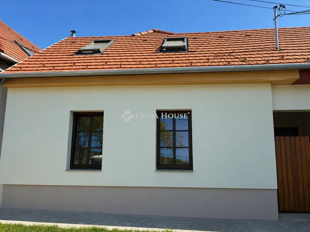 Eladó ház Budapest III. kerület, Kőbánya utca 120 nm
