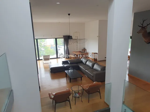 Kiadó ház Nagykovácsi 450 nm