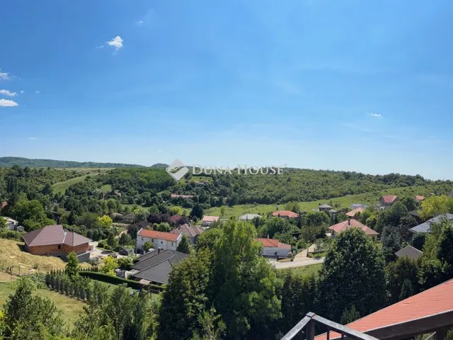 Eladó ház Piliscsaba 400 nm