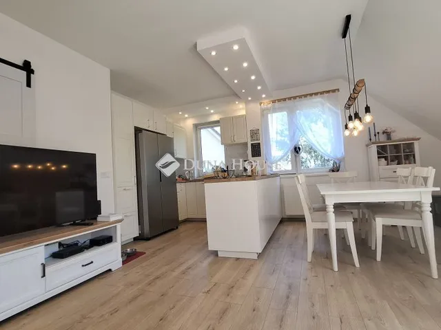 Eladó lakás Budapest III. kerület 145 nm
