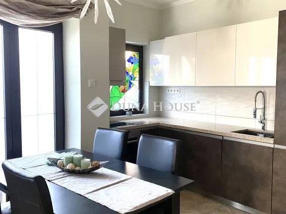 Kiadó lakás Budapest II. kerület, Pipitér utca 84 nm