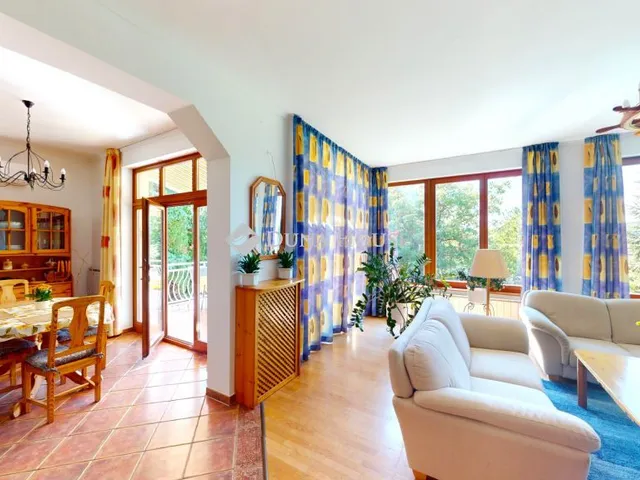 Eladó ház Budapest II. kerület 273 nm