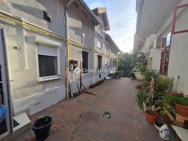 Eladó lakás Budapest III. kerület, Szőlő utca 31 nm