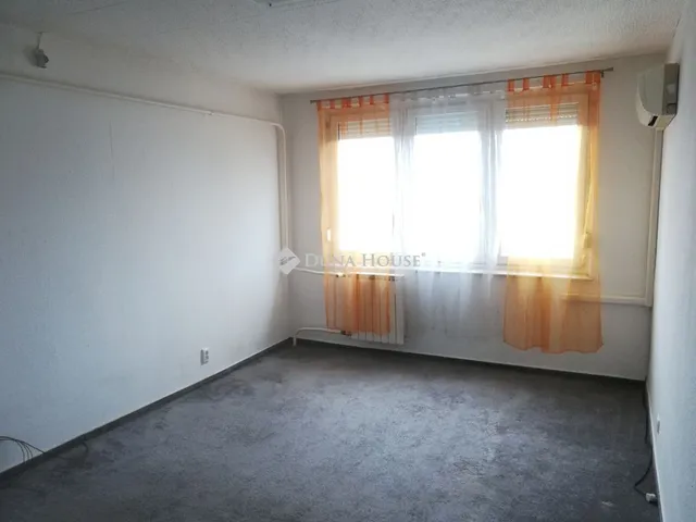 Eladó lakás Budapest XIII. kerület, Párkány utca 35 nm