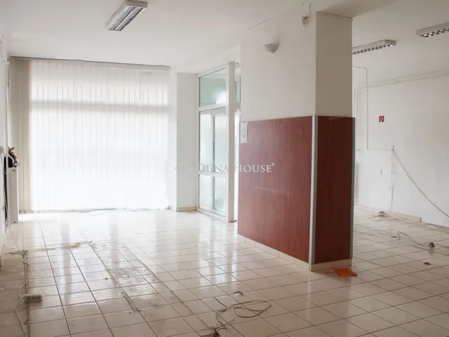Kiadó kereskedelmi és ipari ingatlan Nyíregyháza 134 nm