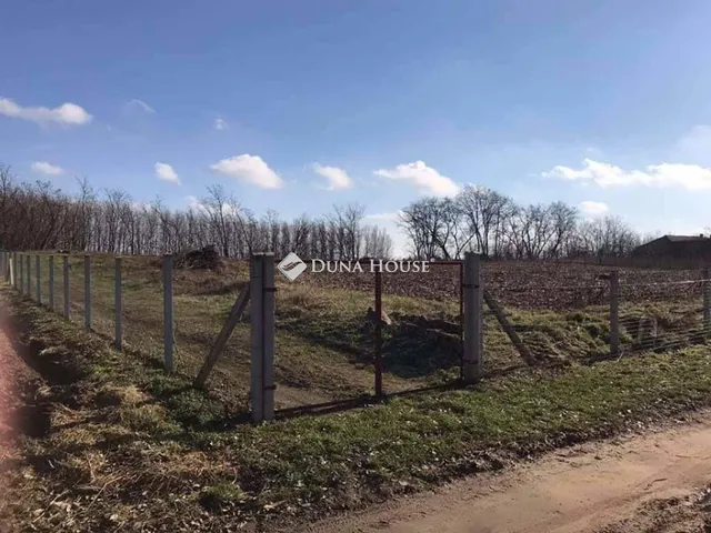 Eladó telek Nyíregyháza 5711 nm