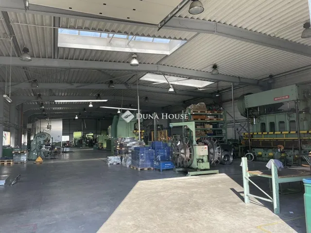Eladó kereskedelmi és ipari ingatlan Sopron 21318 nm