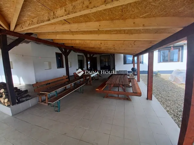 Eladó kereskedelmi és ipari ingatlan Szatmárcseke 290 nm