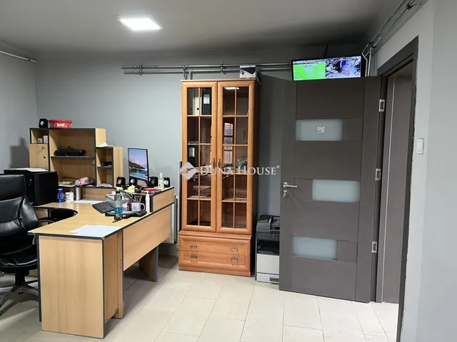 Eladó kereskedelmi és ipari ingatlan Nagykálló 50 nm