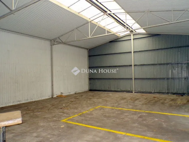 Eladó kereskedelmi és ipari ingatlan Nyíregyháza 2082 nm
