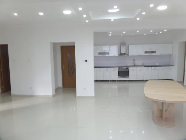 Kiadó ház Nyíregyháza 125 nm