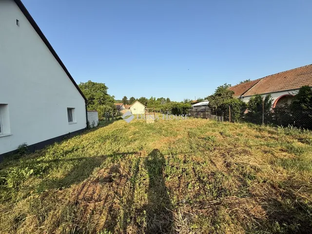 Eladó telek Bodrogkeresztúr 791 nm