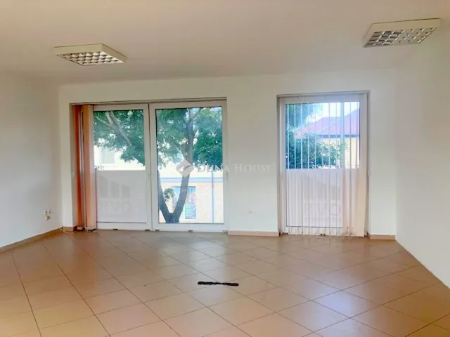 Kiadó kereskedelmi és ipari ingatlan Nyíregyháza 107 nm