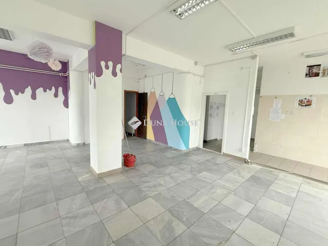 Kiadó kereskedelmi és ipari ingatlan Nyíregyháza 100 nm