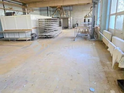 Kiadó kereskedelmi és ipari ingatlan Nagykálló 1100 nm