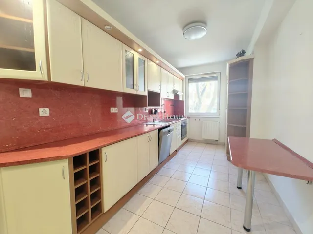 Eladó lakás Nyíregyháza 75 nm